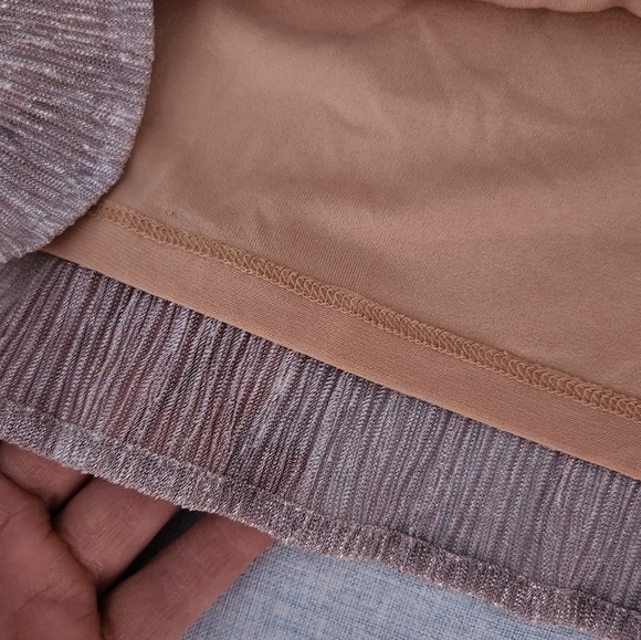 Ella MossCerine Cold-Shoulder Ruffle Top, Pink Champagne size small - Picture 4 of 10